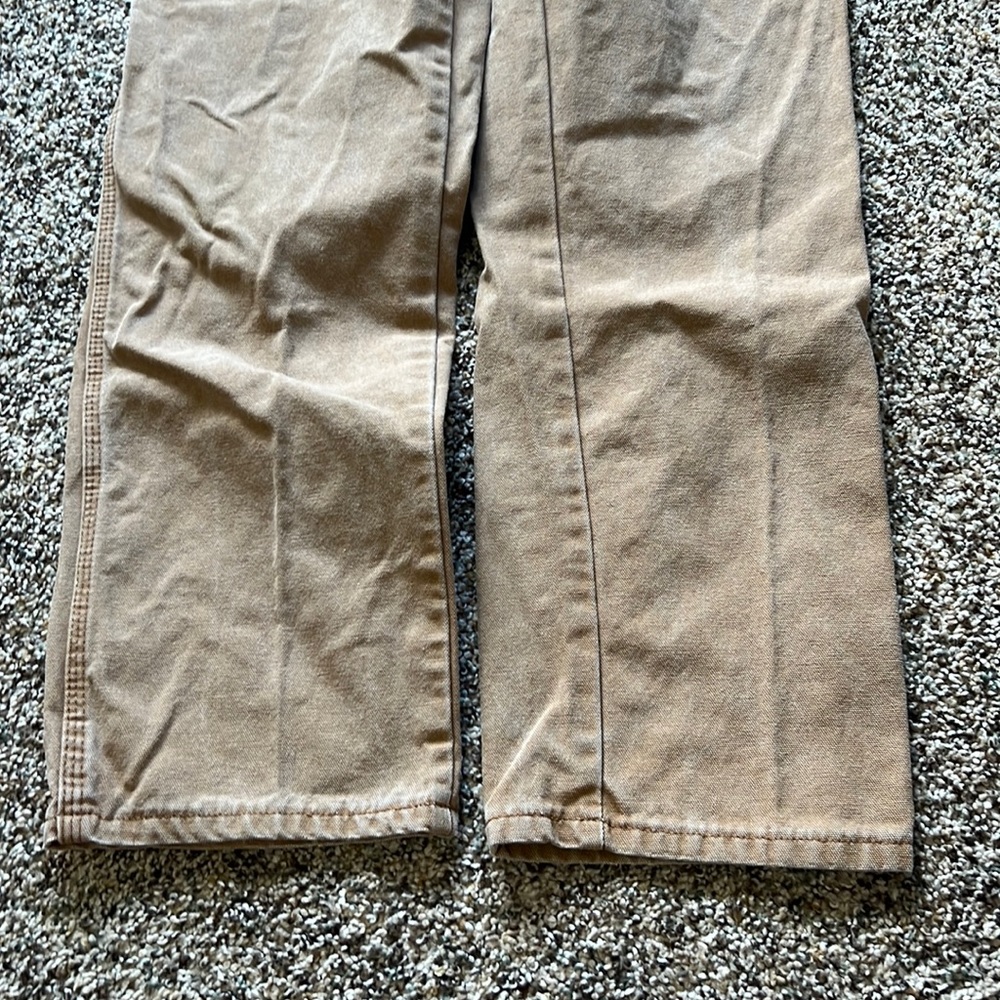 Dickies carpenter pants.
